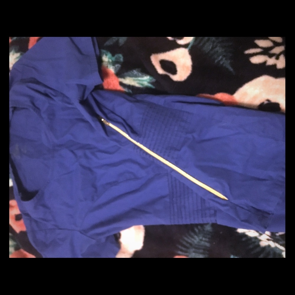 Jaannuu scrub top